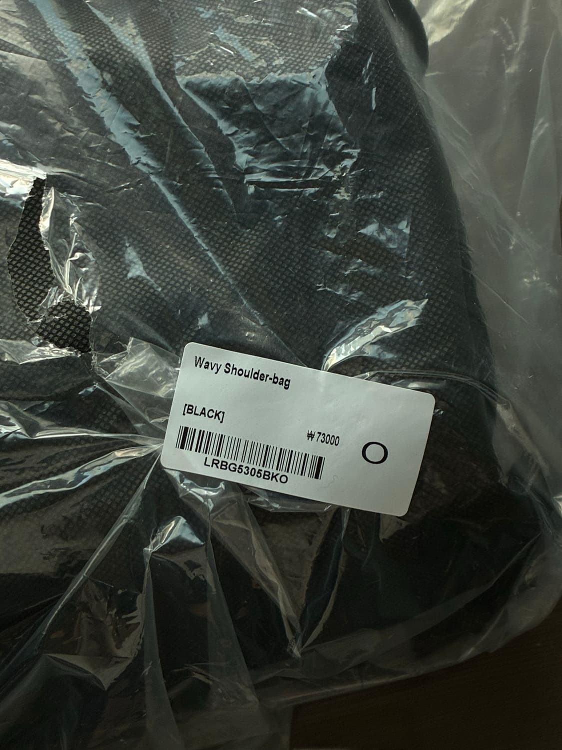 (새상품) 레더리 웨이비 숄더백 [BLACK] 판매 상품이미지10