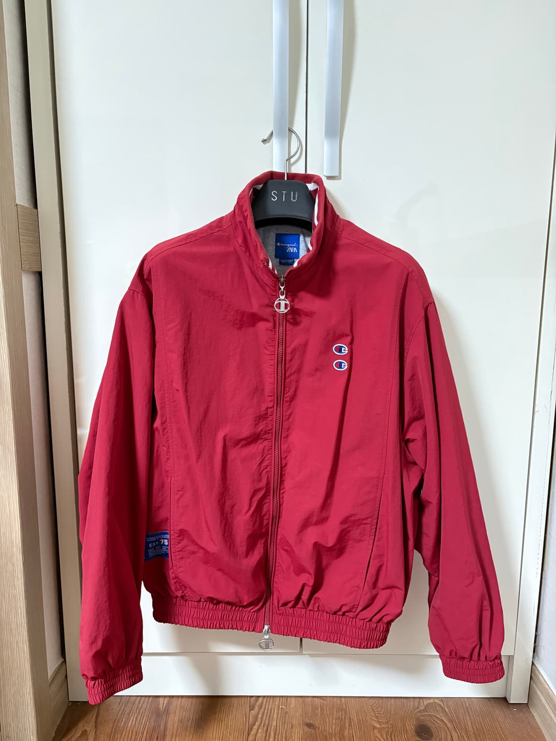 [M] 자라X챔피온 테크니컬 패치 자켓 레드 상품이미지2