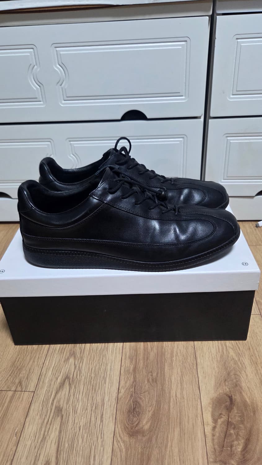 페몬트 드레스 블랙 스니커즈 285 풀박스 구동화 상품이미지3