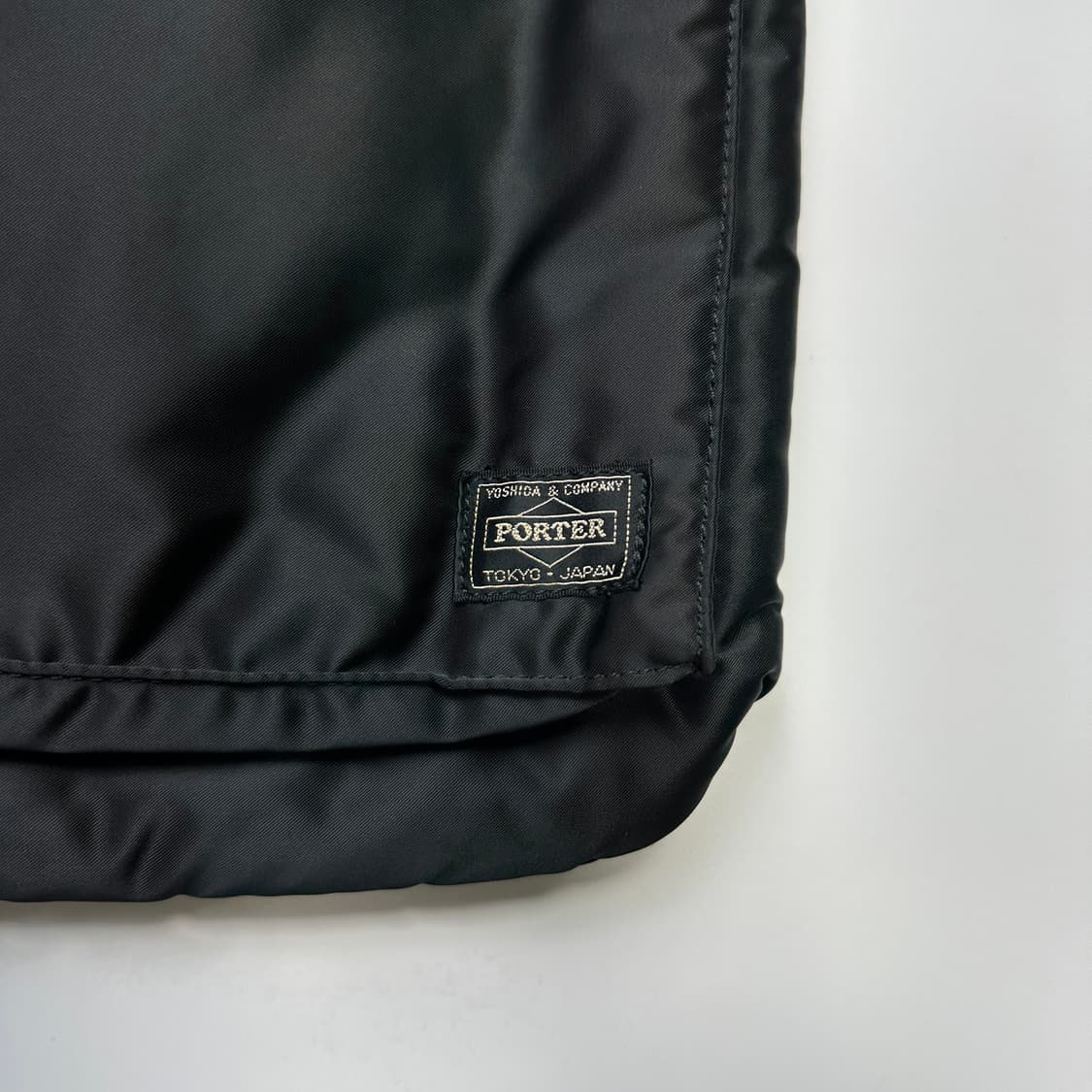 PORTER TANKER SHORT HELMET 포터 탱커 헬맷백 상품이미지2