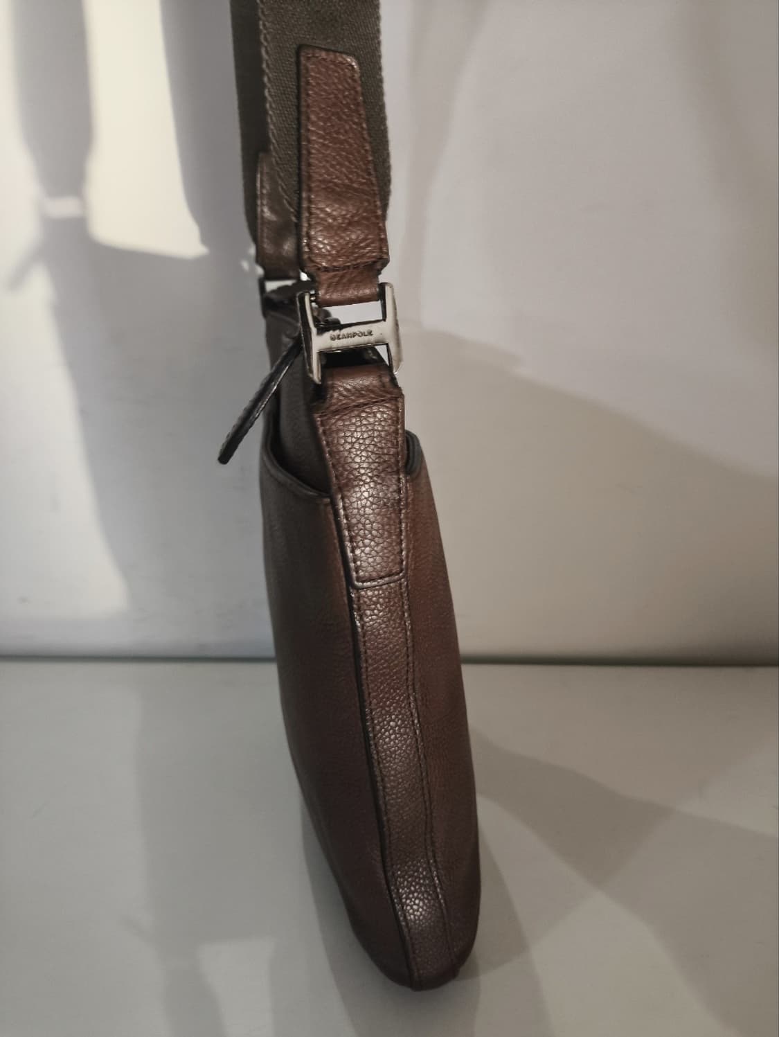 빈폴 가죽 크로스백 상품이미지2