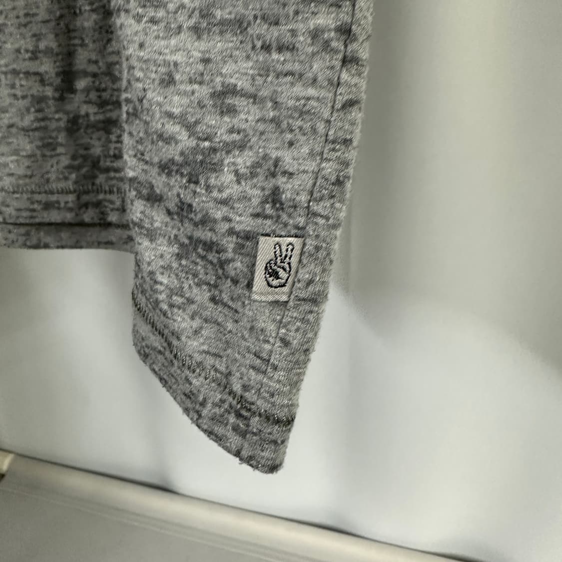 존 바바토스 반팔 티셔츠 상품이미지3