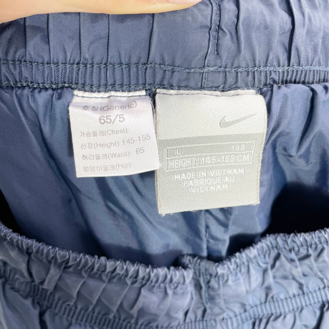 C1 나이키 네이비 나일론 패디드 트랙팬츠 30-32사이즈 상품이미지5