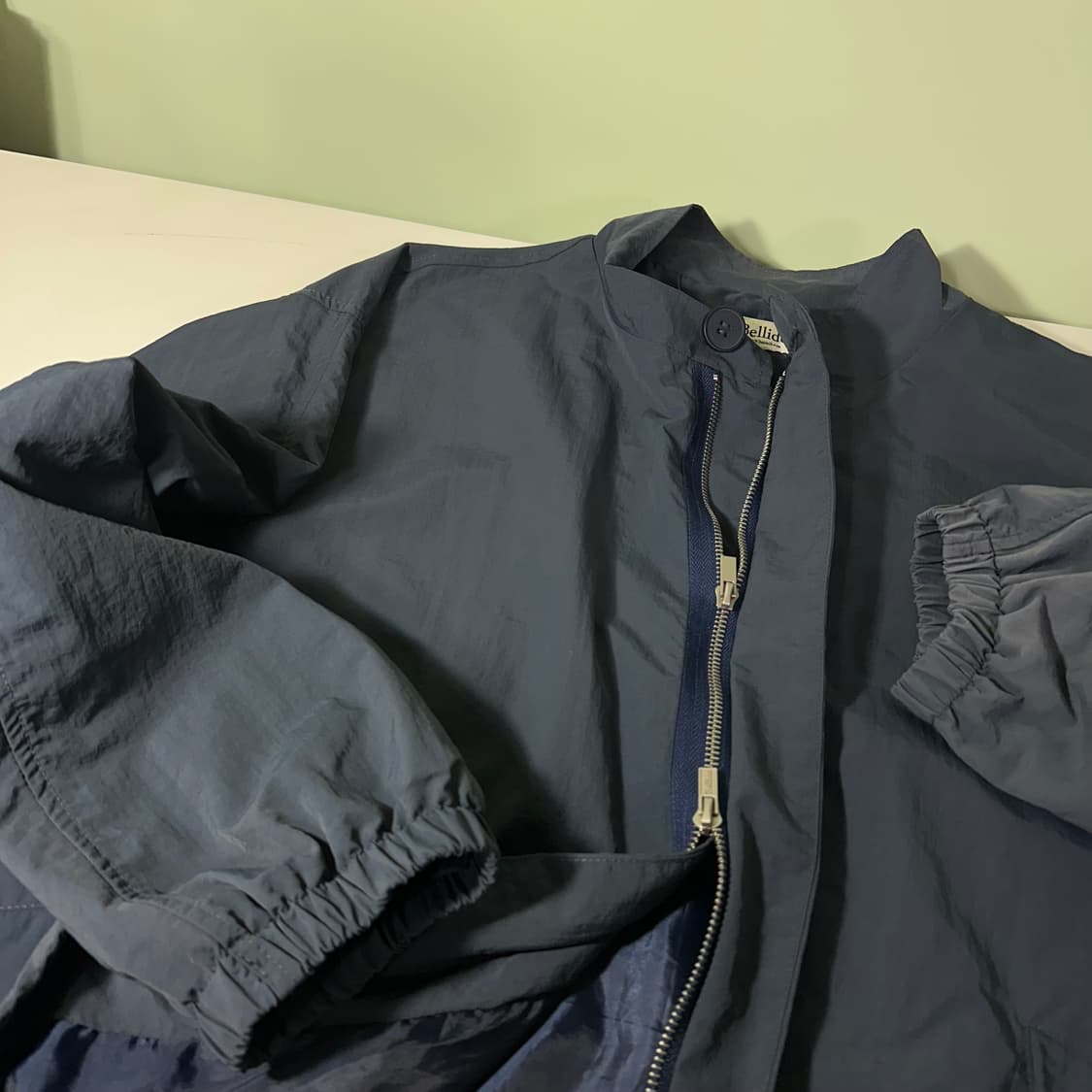 OS 벨리에 파스텔네이비 오버핏 투웨이 썬페이드 바막자켓 상품이미지5