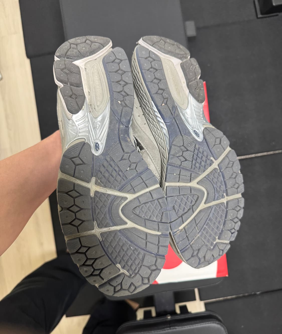 뉴발란스 2002R 그레이 280 상품이미지4