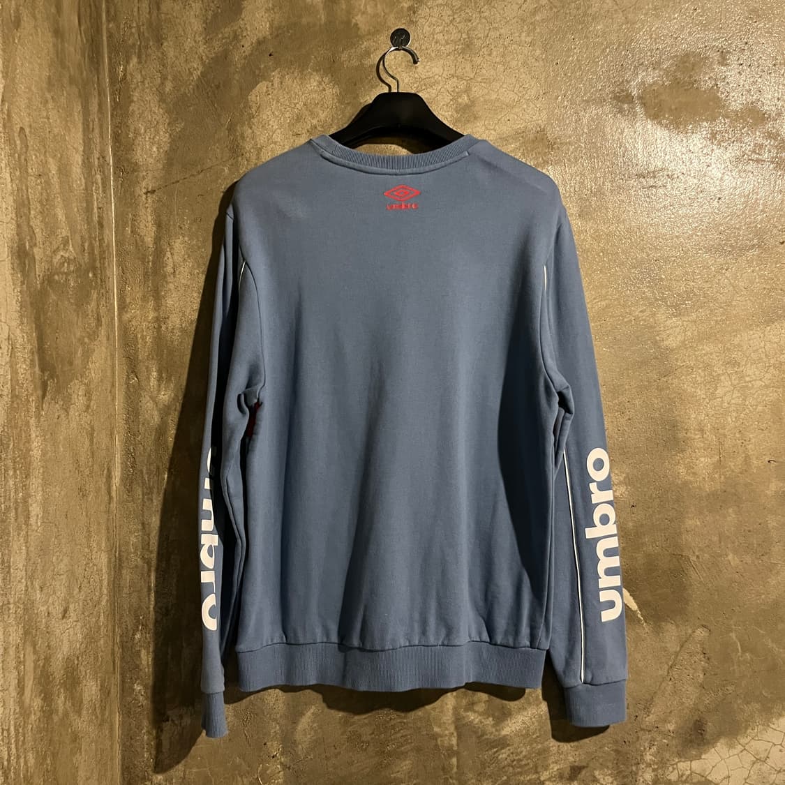 엄브로 맨투맨 상품이미지4