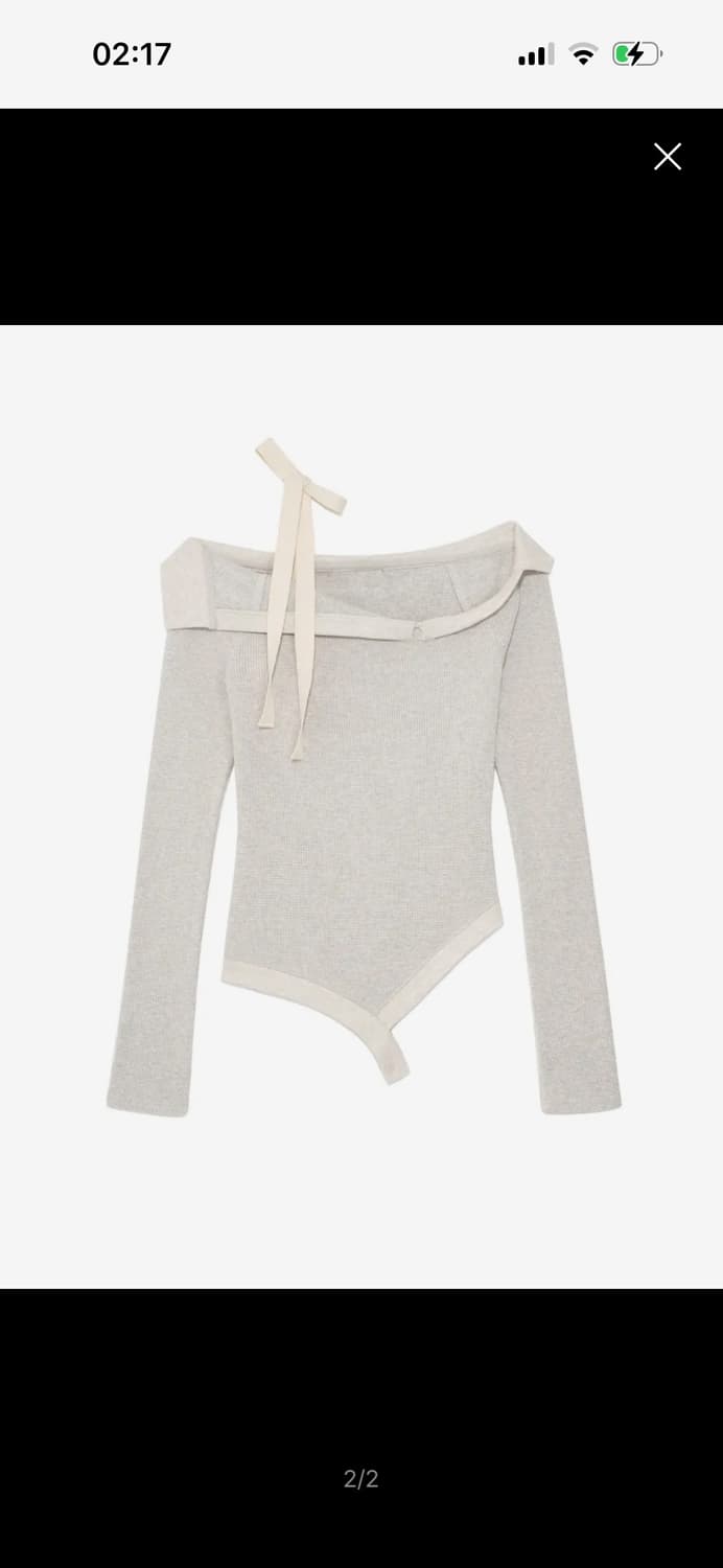 글로니 데미 컷아웃 롱슬리브  상품이미지1