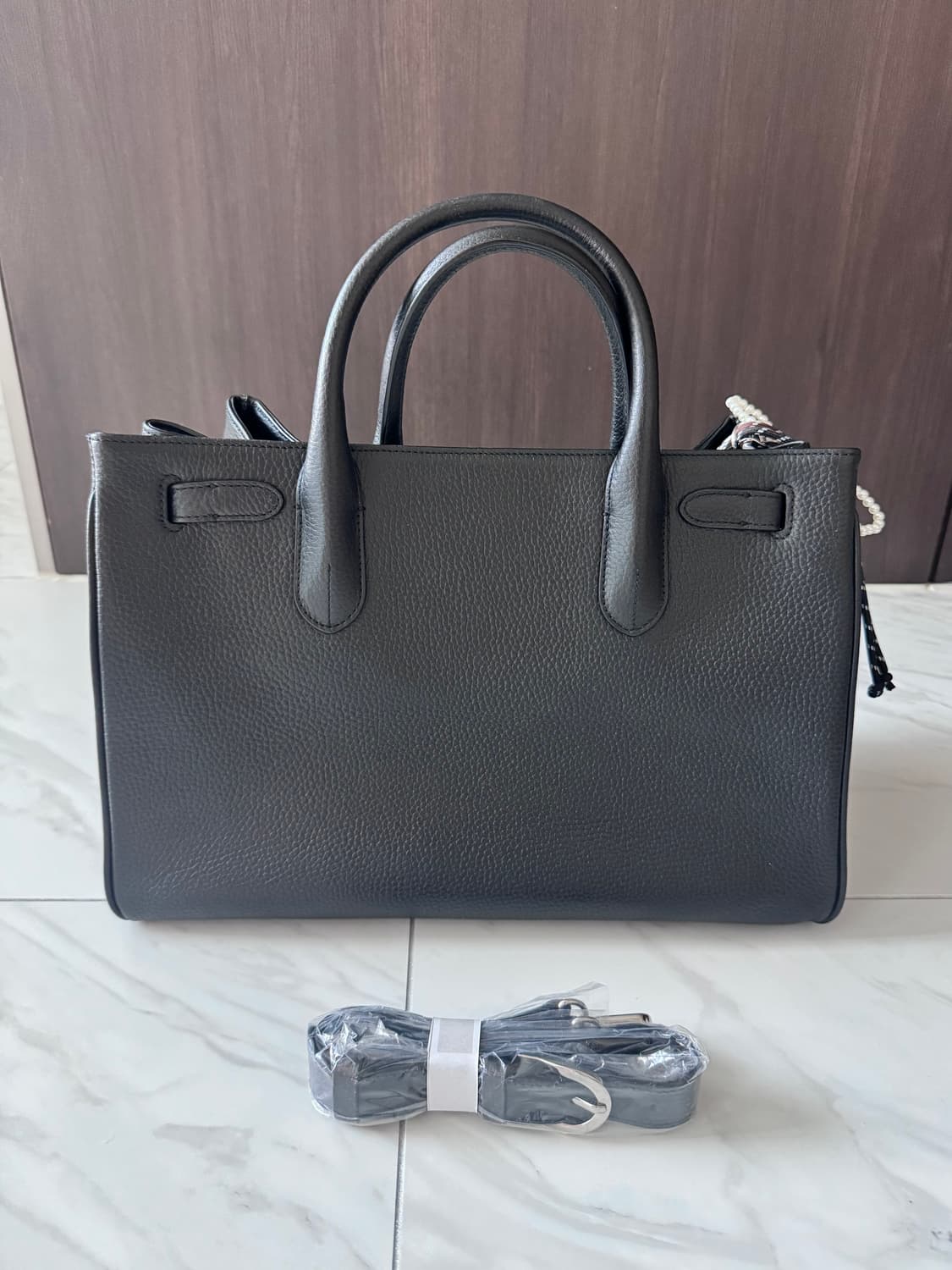 NEARONE 니어로네 ARTE L 소가죽백 블랙 상품이미지7