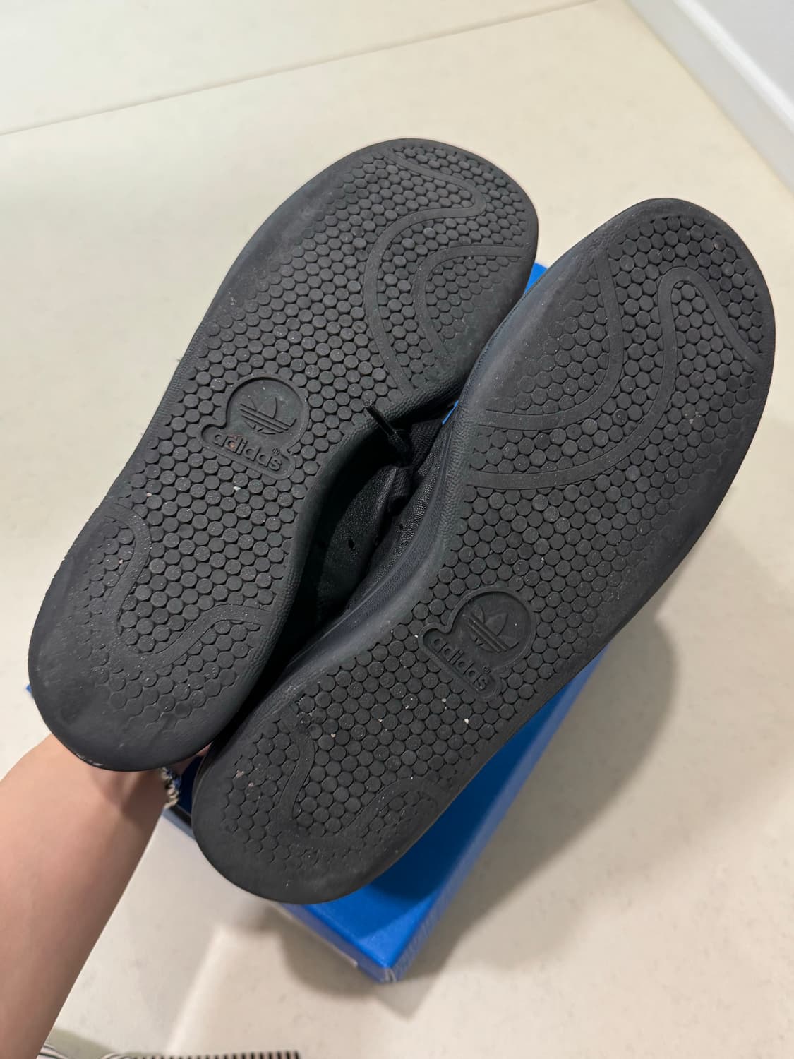 [42] 아디다스 발렌시아가 스탠스미스 블랙 상품이미지3