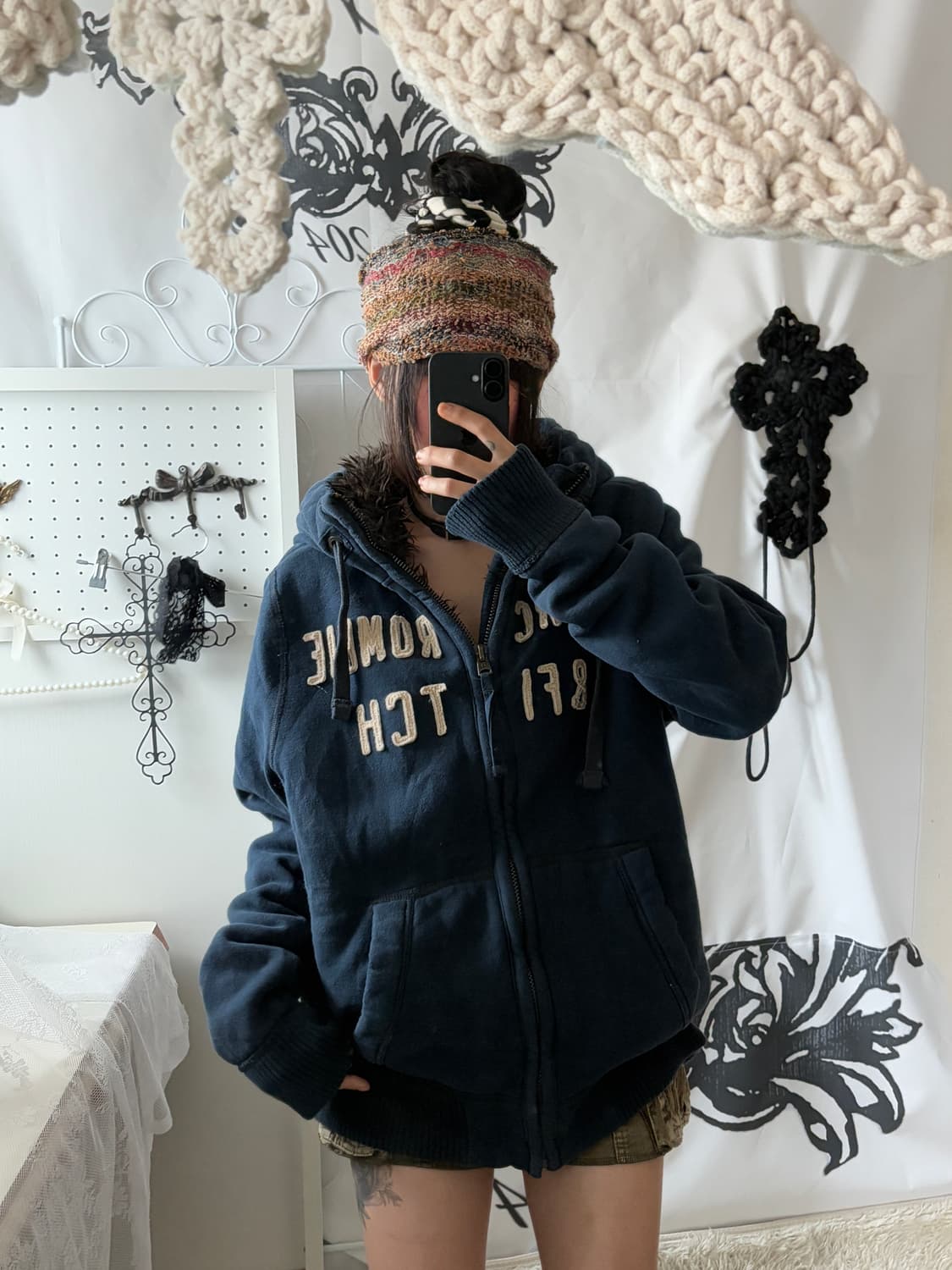• Abercrombie Navy Wolf fur Hoodie zip-u 상품이미지3