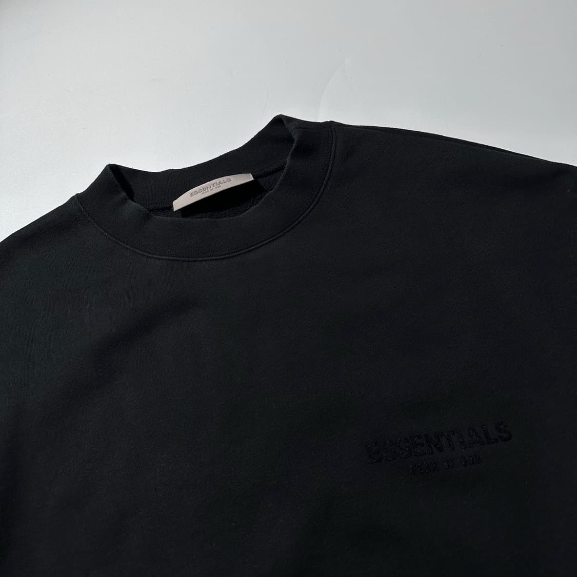 (매장판) 피어오브갓 에센셜 맨투맨 블랙 상품이미지3