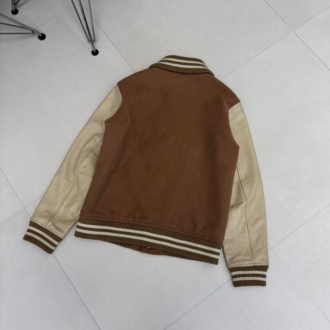 빔즈 레더 바시티 자켓 상품이미지2