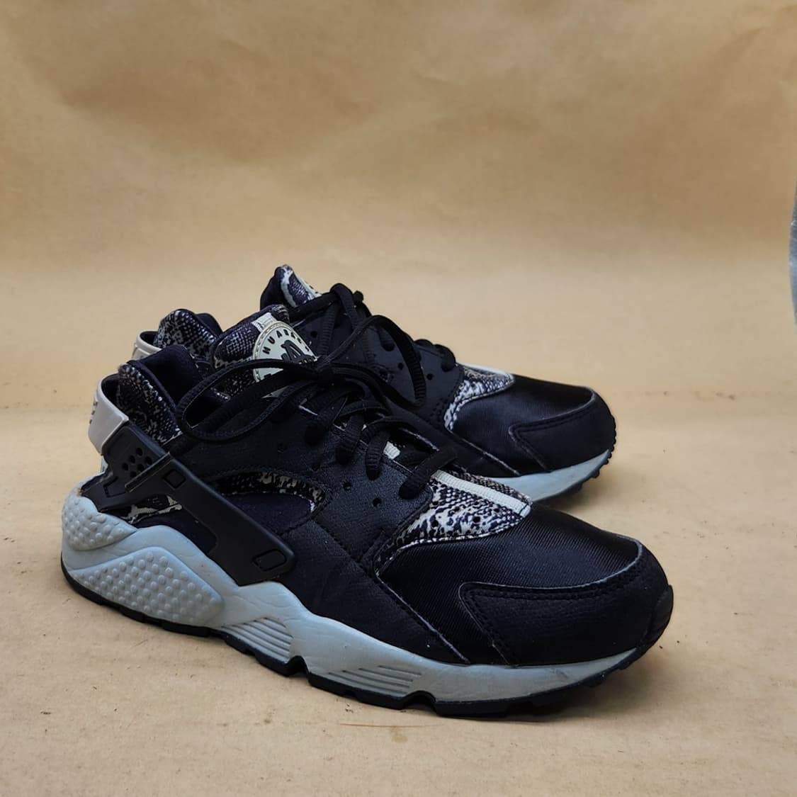 나이키 허라취 런 여성운동화 실사이즈 230 상품이미지1