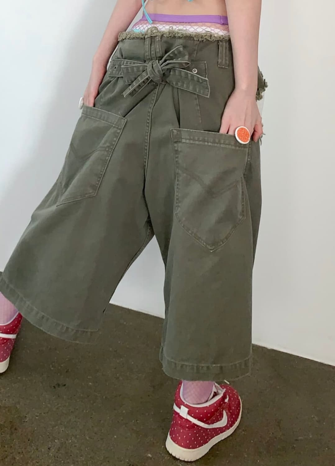 샵페어리 컷오프 카키 팬츠 상품이미지2