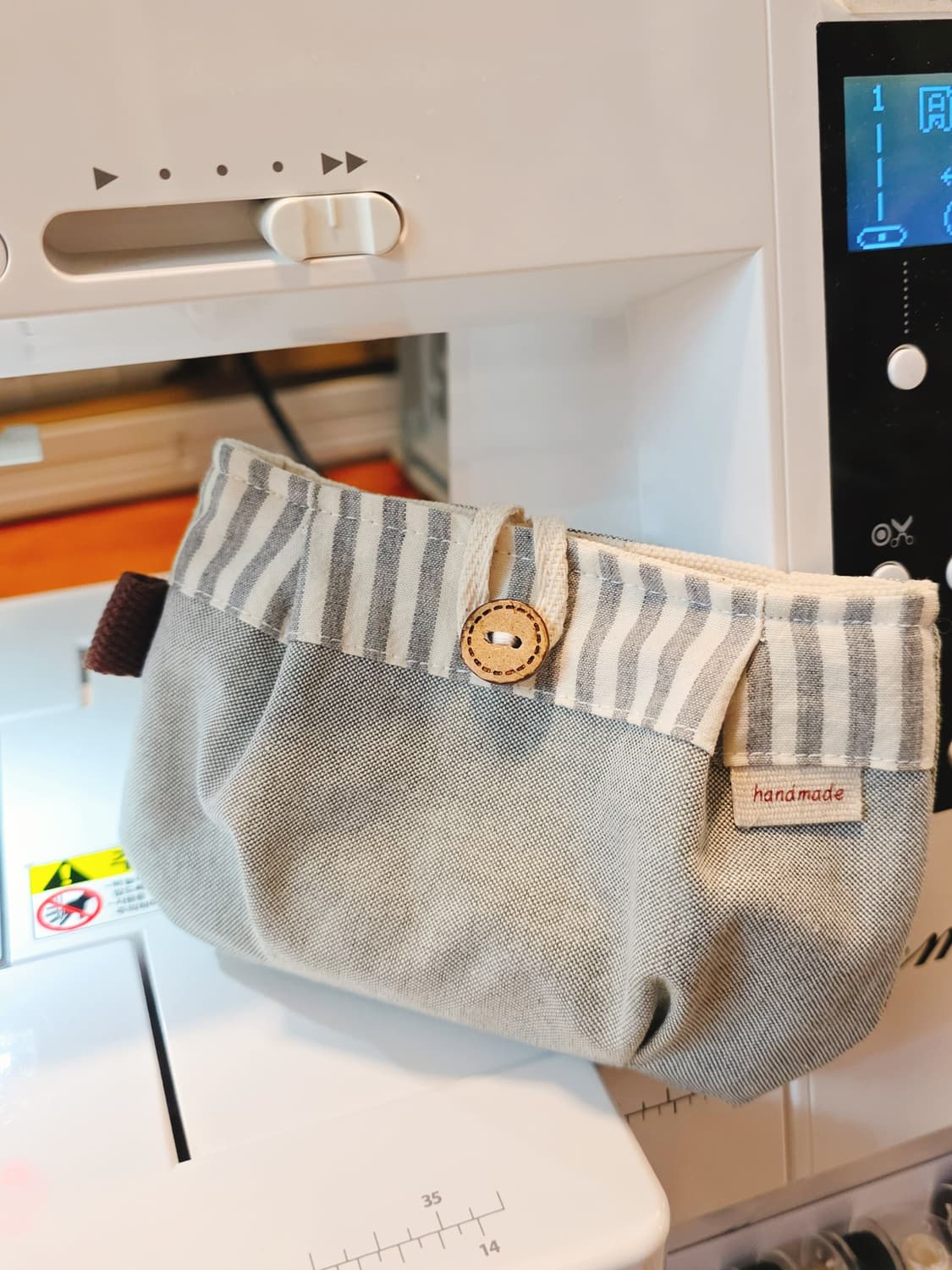 핸드메이드 핀턱 미니 파우치 상품이미지1