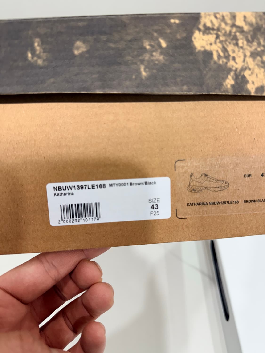 로아하이킹 카타리나(브라운) EU43 황금사이즈(새상품)팝니다. 상품이미지5