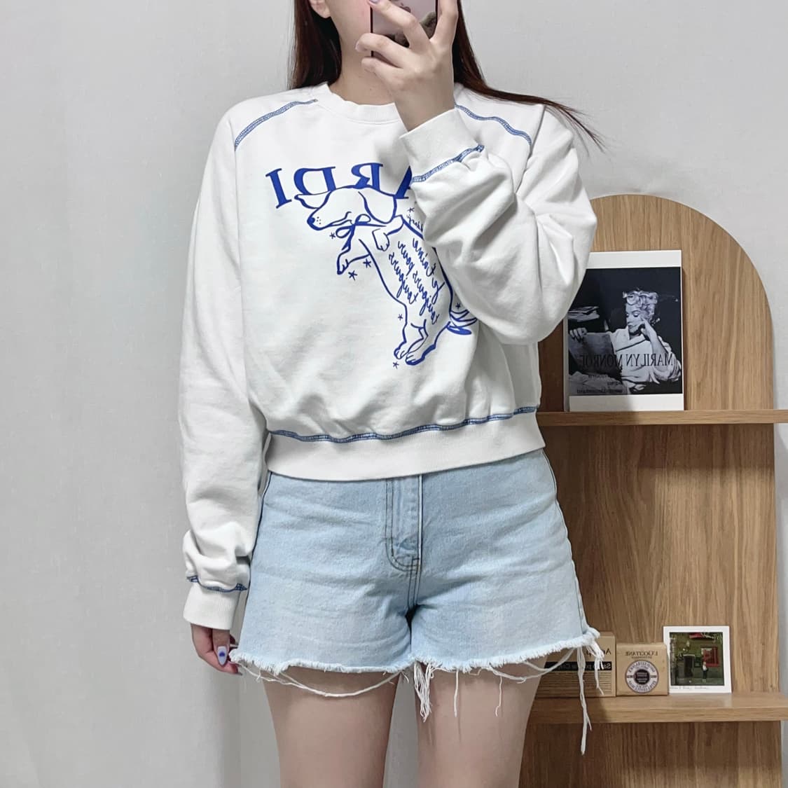 [정품] 마르디메크르디 화이트 블루프린팅 맨투맨 [ ONE ] 상품이미지3