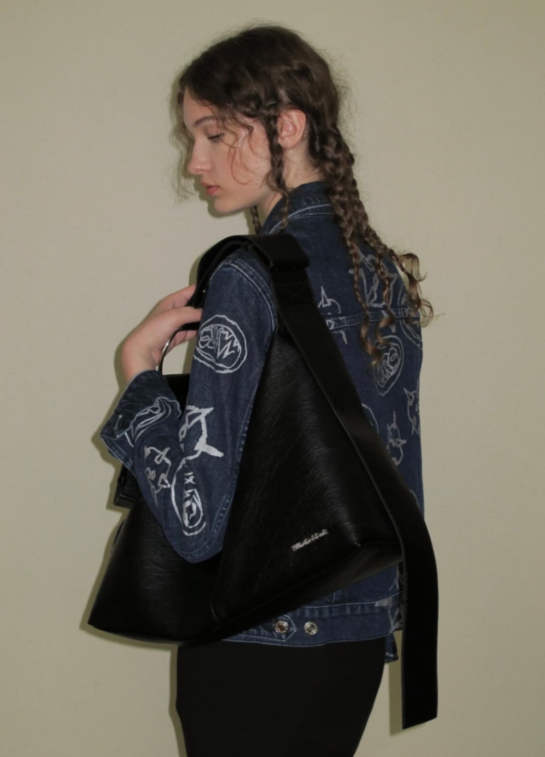 (필인더블랭크 X 다샤) D wide strap bag (black) 상품이미지6