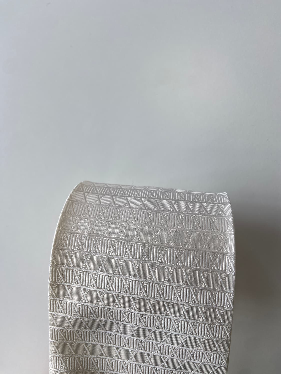 YSL 입생로랑  명품 정품 화이트 넥타이 상품이미지5