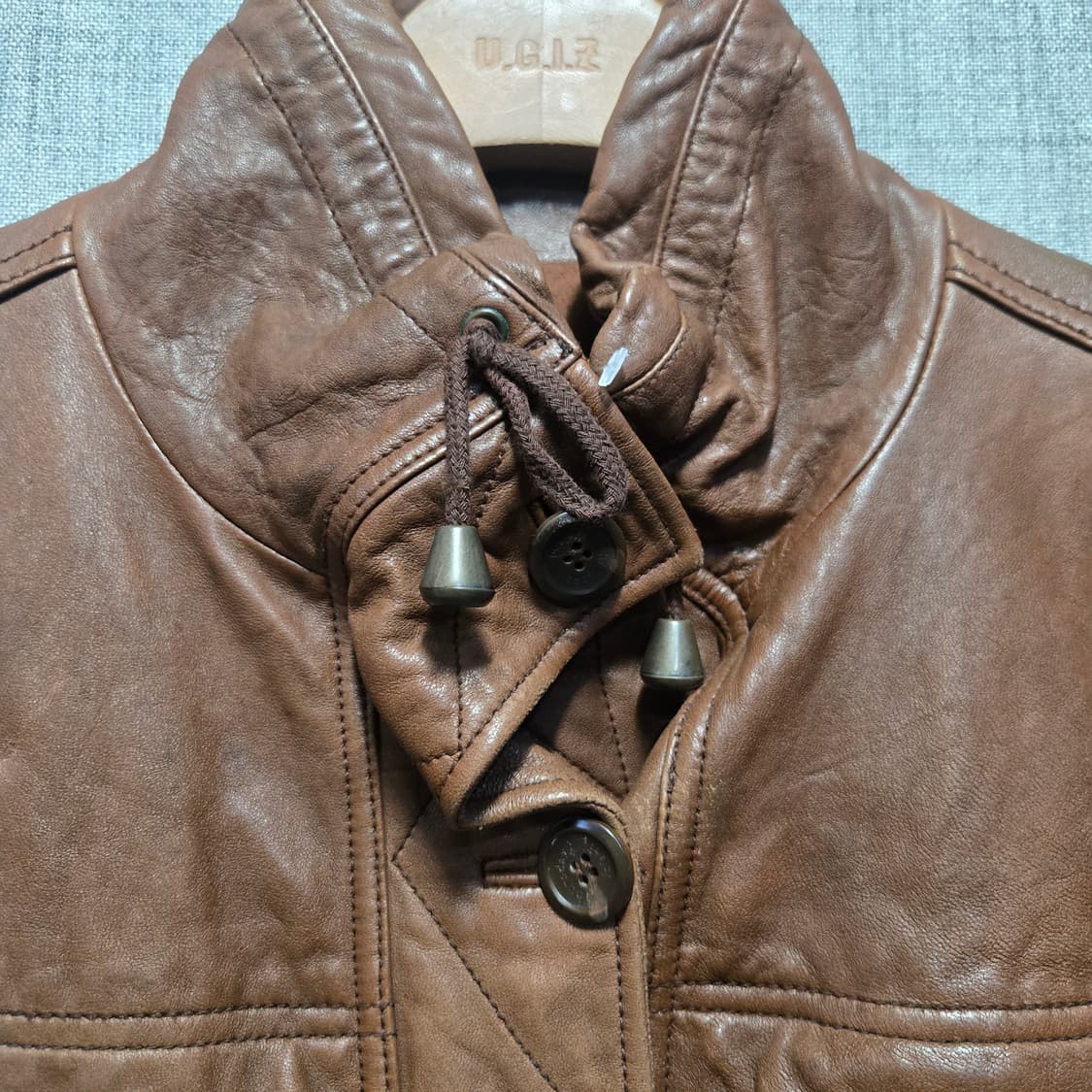 써스데이아일랜드 여성 양가죽 자켓  상품이미지3