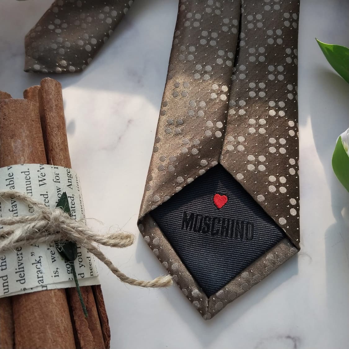 모스키노 실크 브라운 도트 슬림 넥타이 6.6cm A+등급 K1446
 상품이미지7