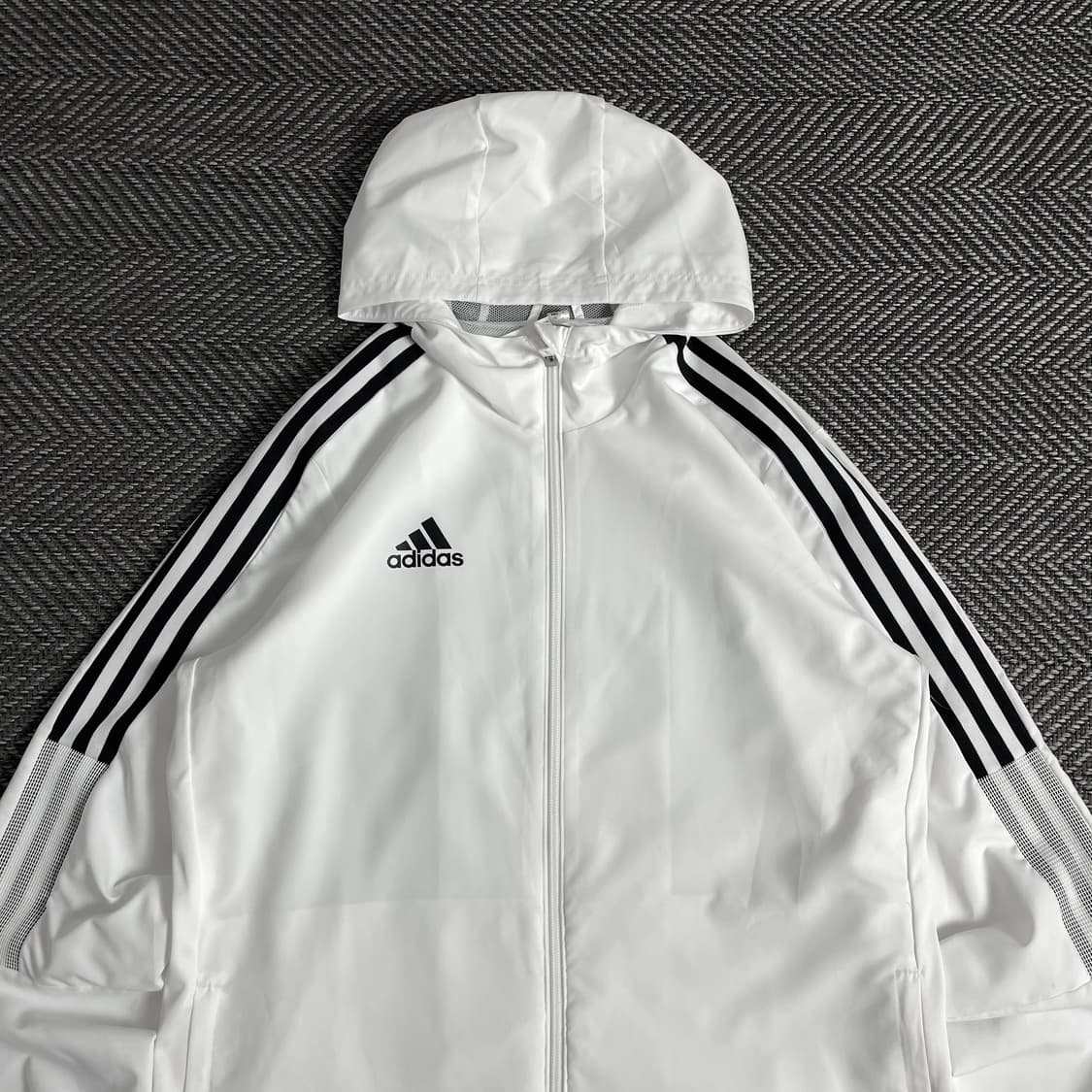 아디다스 신형 화이트 박시핏 트랙 바람막이o 3257 상품이미지4