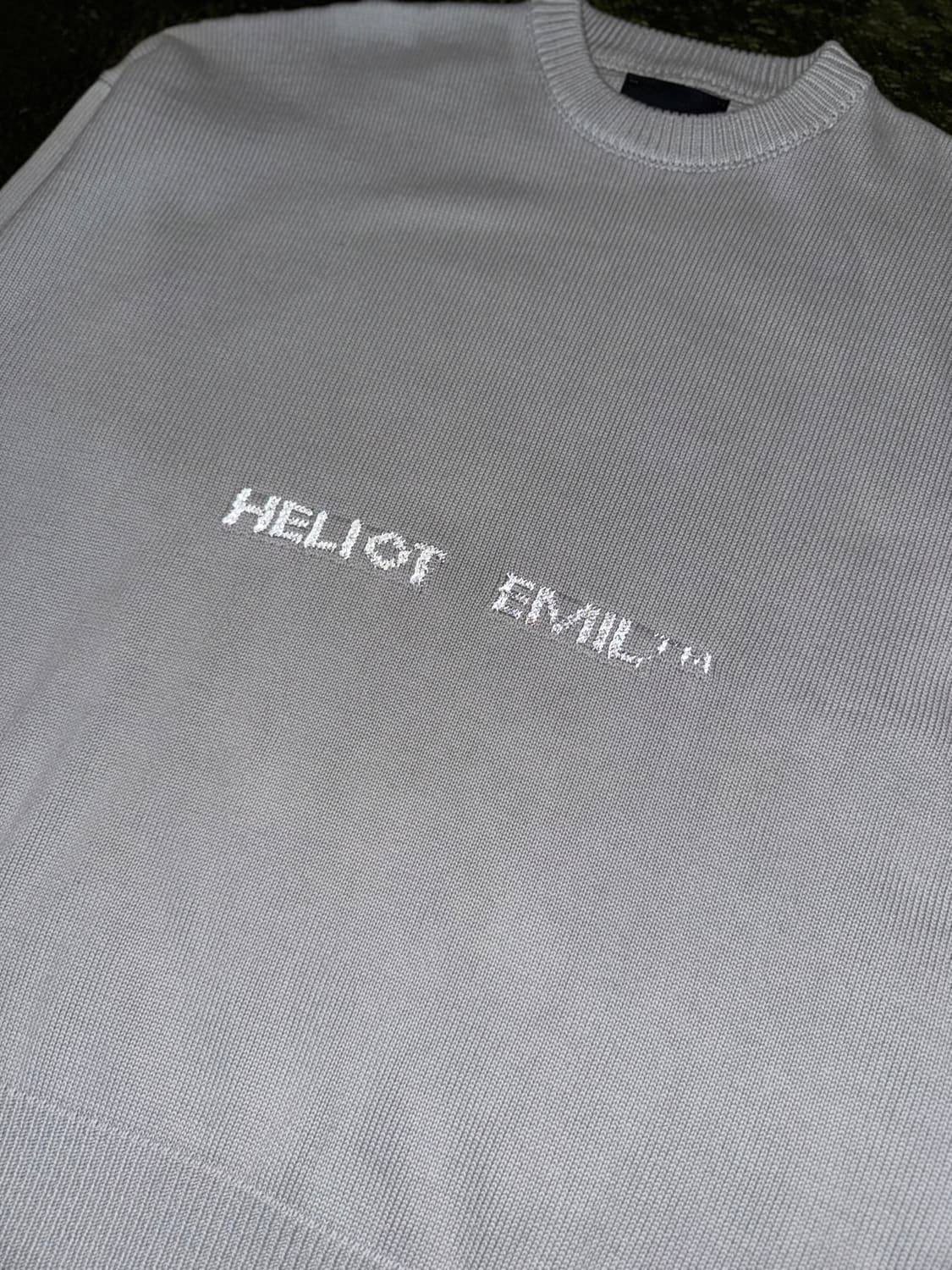 [48] heliot emil 엘리엇 에밀 리플렉티브 로고 크루넥 니트 상품이미지5