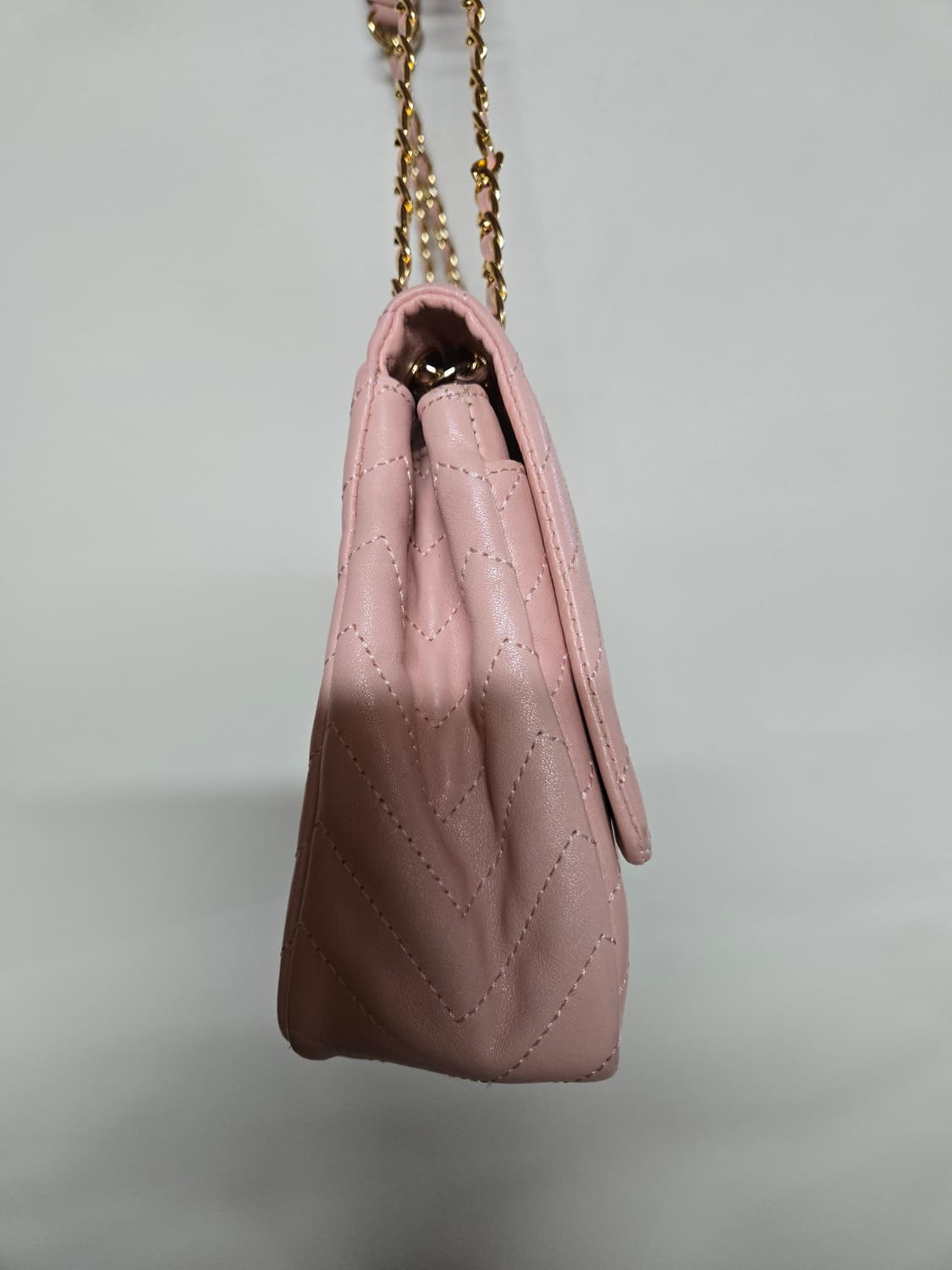 제이에스티나 핑크 퀼딩 체인 숄더백  상품이미지3