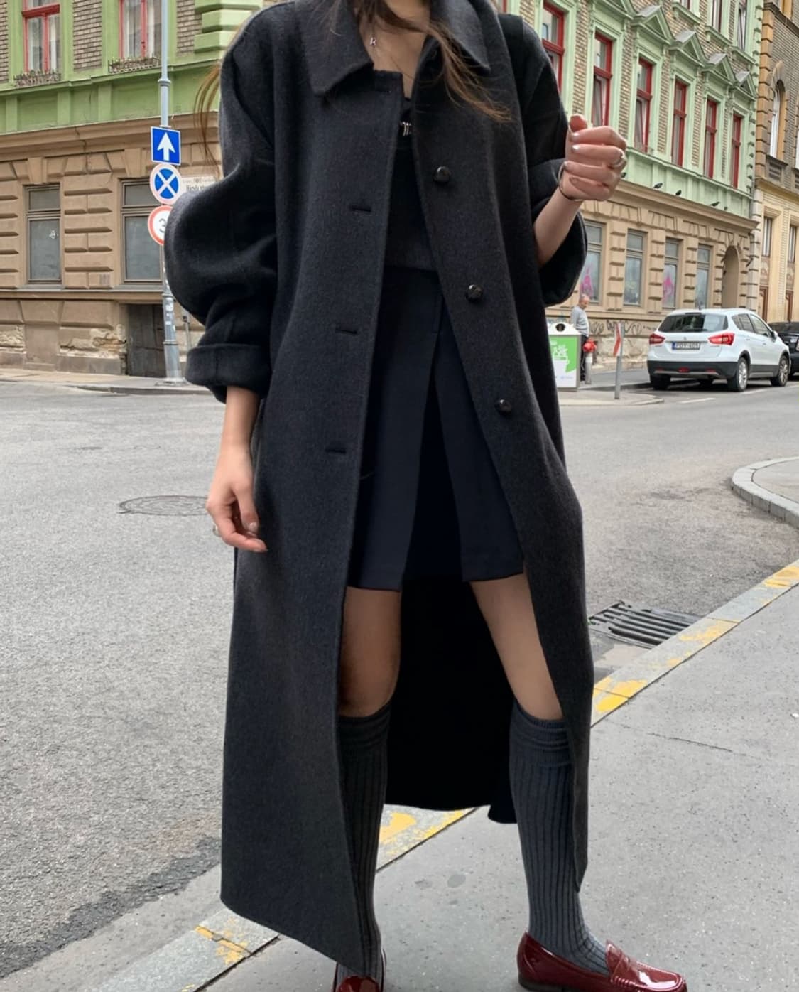 포스터 세라믹 벨트 싱글 카라 롱 핸드메이드 코트 차콜 상품이미지3