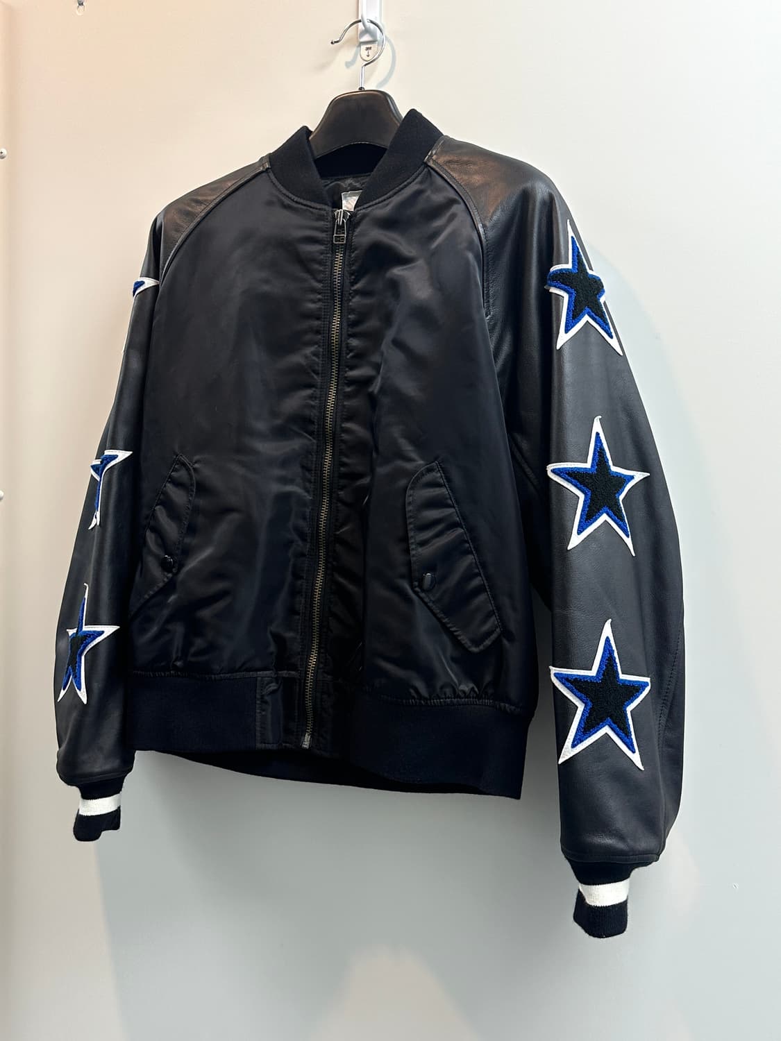 CONVERSE TOKYO 컨버스 스타 자수 스테디엄 패딩 자켓(L) 상품이미지2