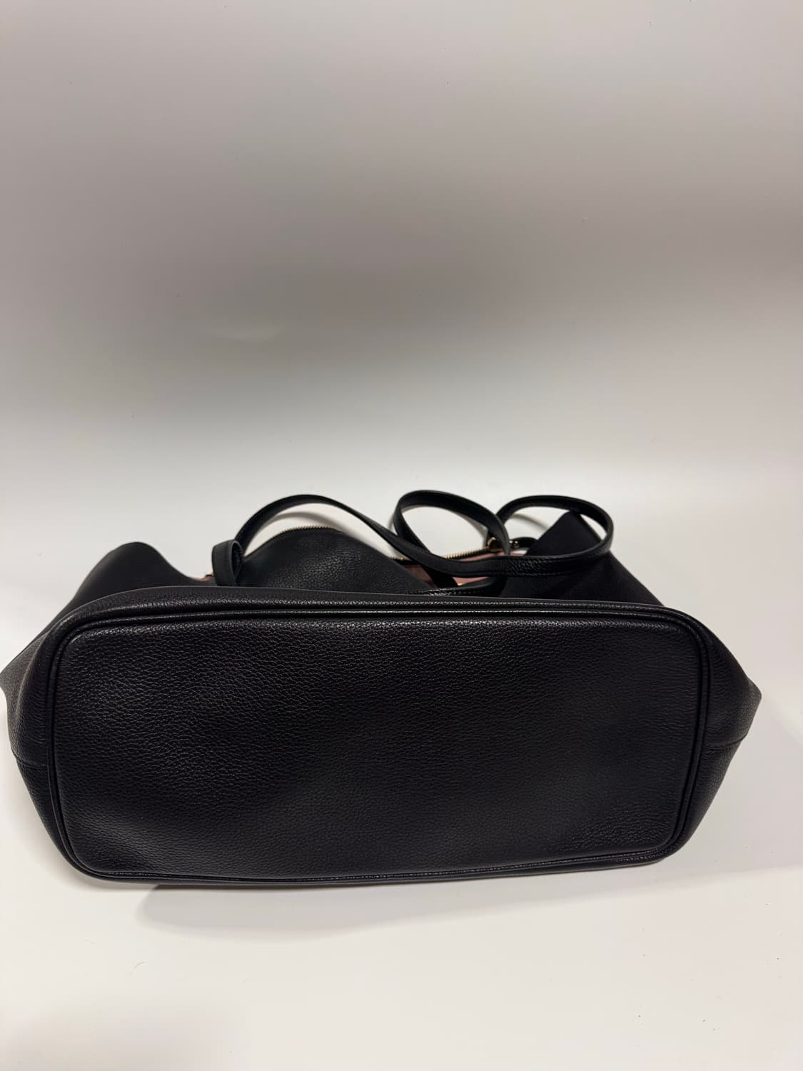 페라가모 블랙 가죽 간치니 숄더백 상품이미지5