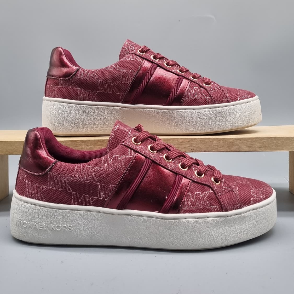 마이클코어스 레이스업 여성스니커즈230 상품이미지1