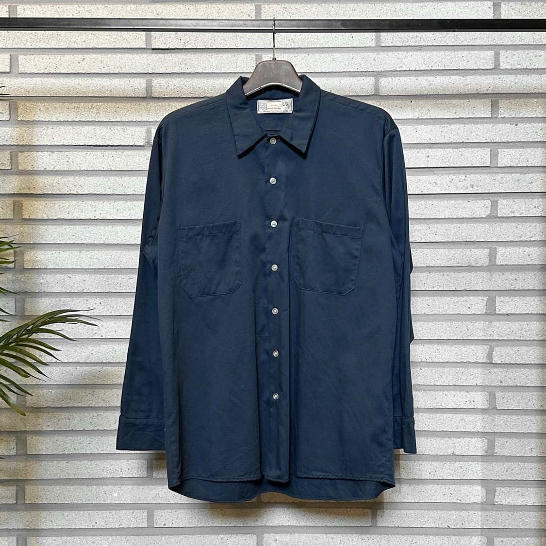 CANADA VINTAGE 베이직 긴팔 셔츠 투포켓 디테일 네이비 상품이미지2
