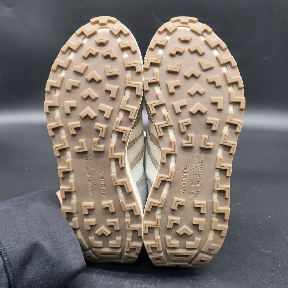 아디다스 레트로피 e5 여성운동화235 상품이미지3