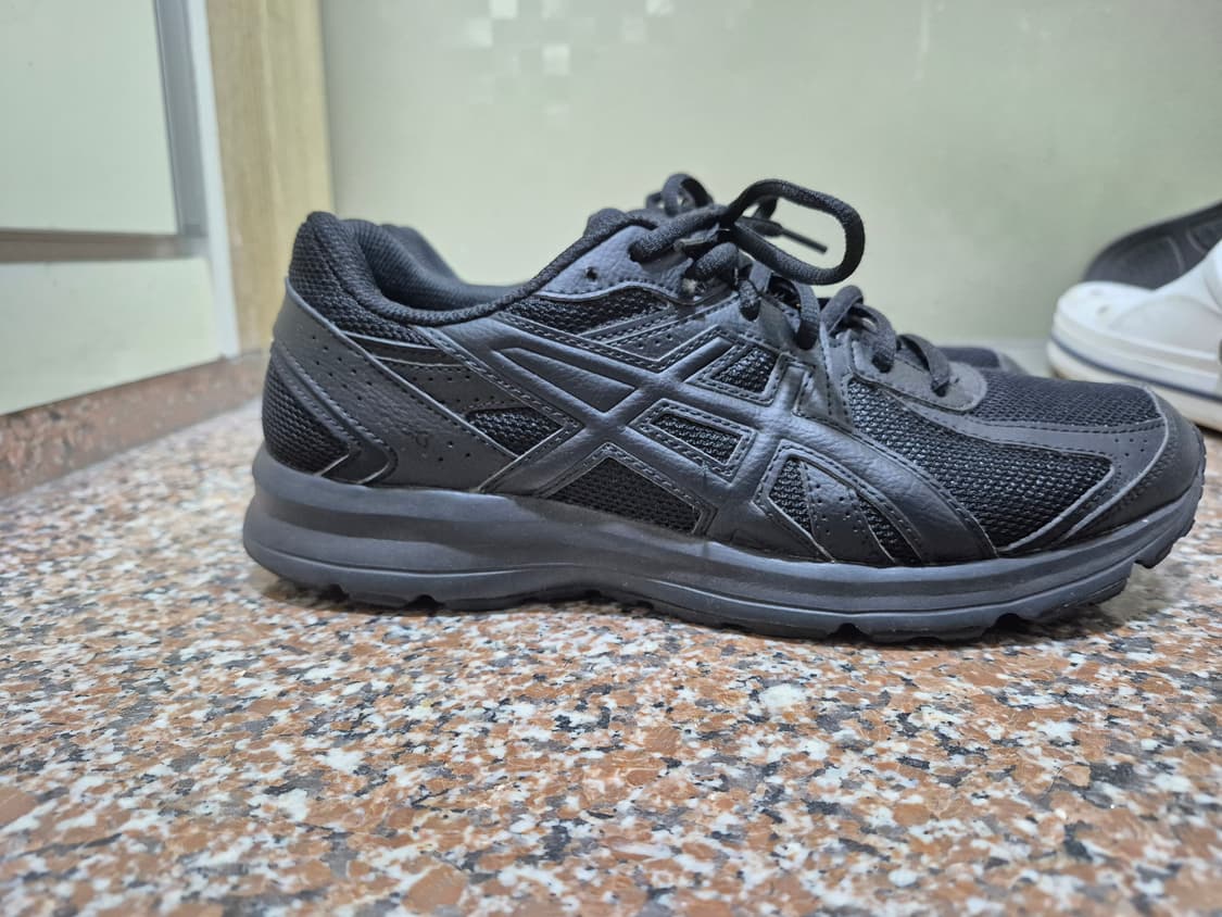 아식스 조그100 S Black - 2E Wide / 270 사이즈 상품이미지5