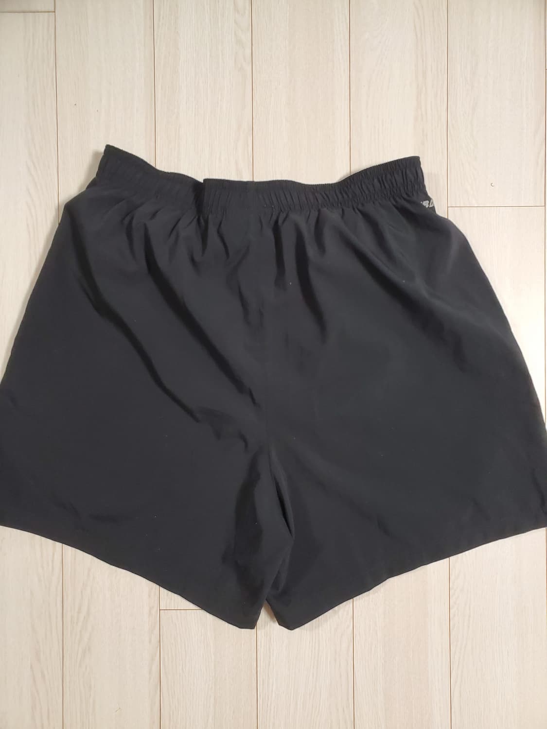 새상품급)뉴발란스 엑셀러레이트 5인치 러닝 반바지 블랙 남자 트레이닝 쇼 상품이미지5