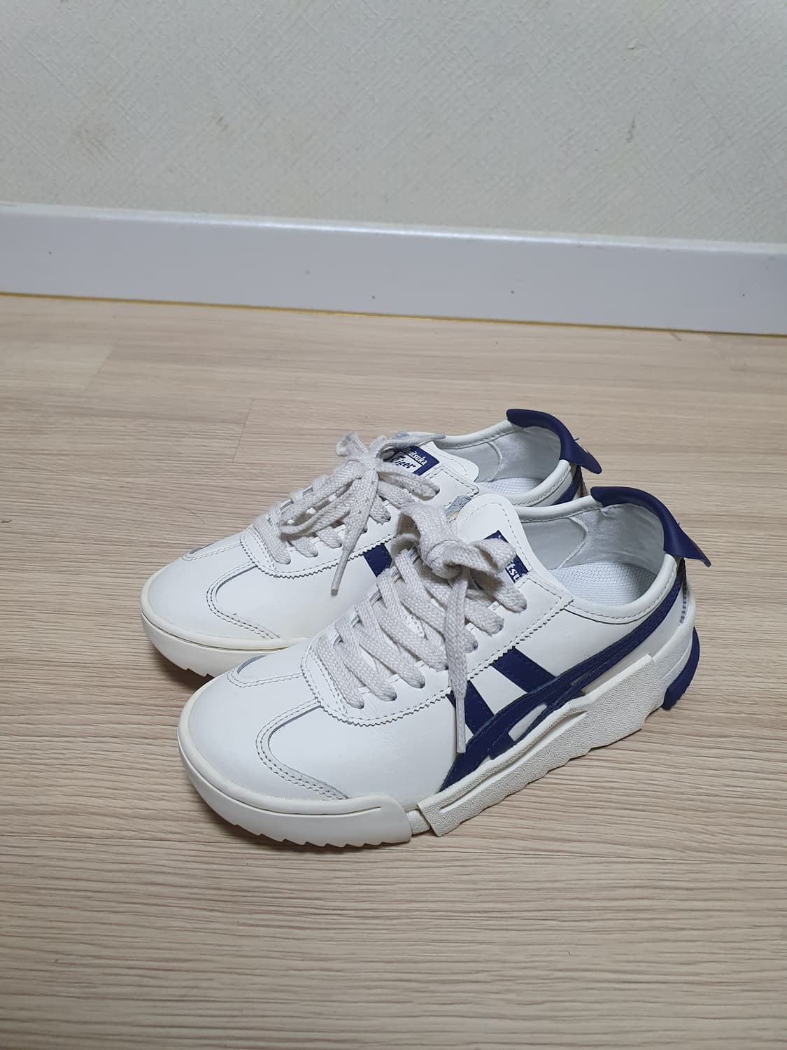 오니츠카타이거 D-트레이너 스니커즈 230 상품이미지4