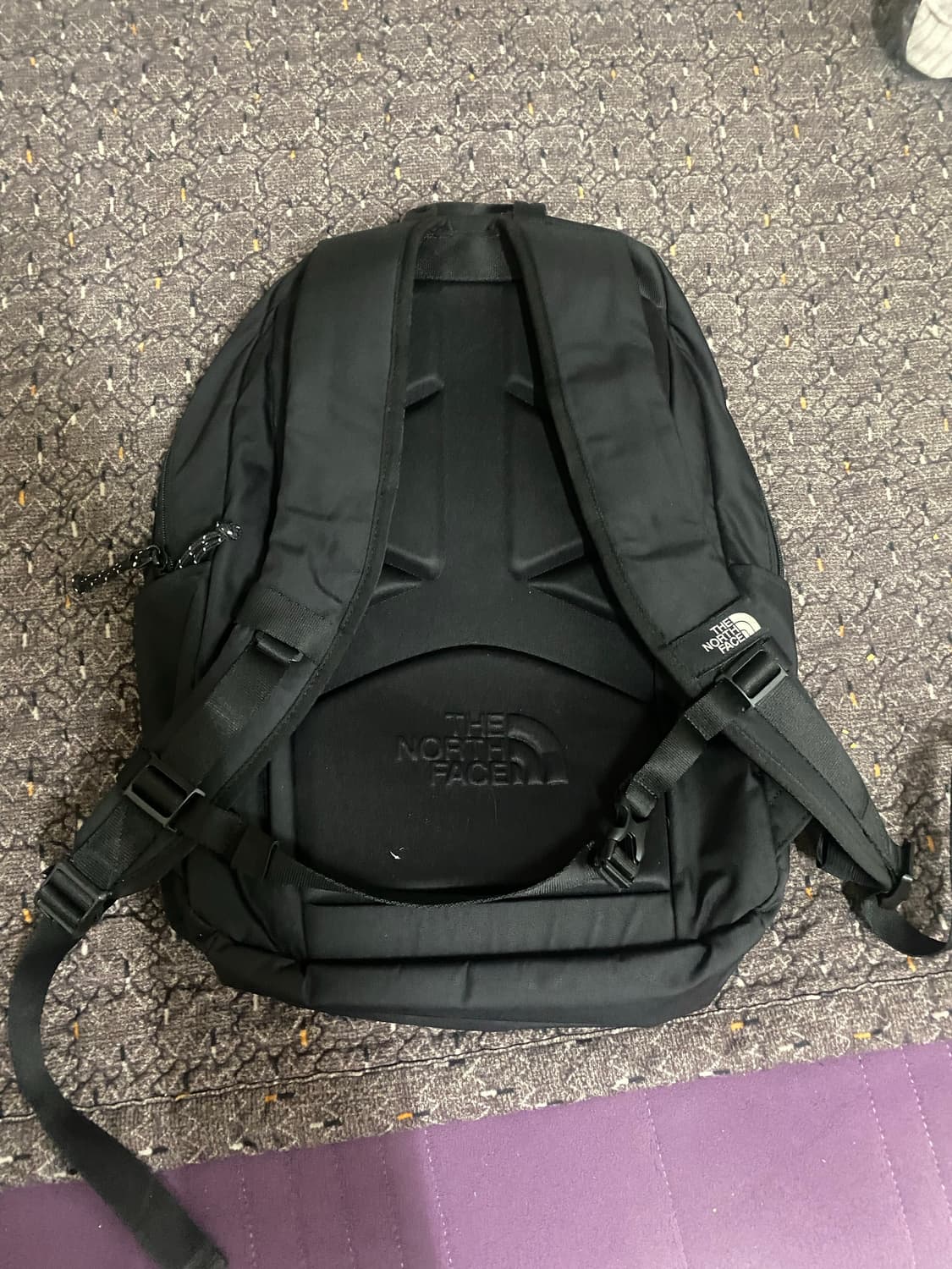 노스페이스 백팩 검정 상품이미지2