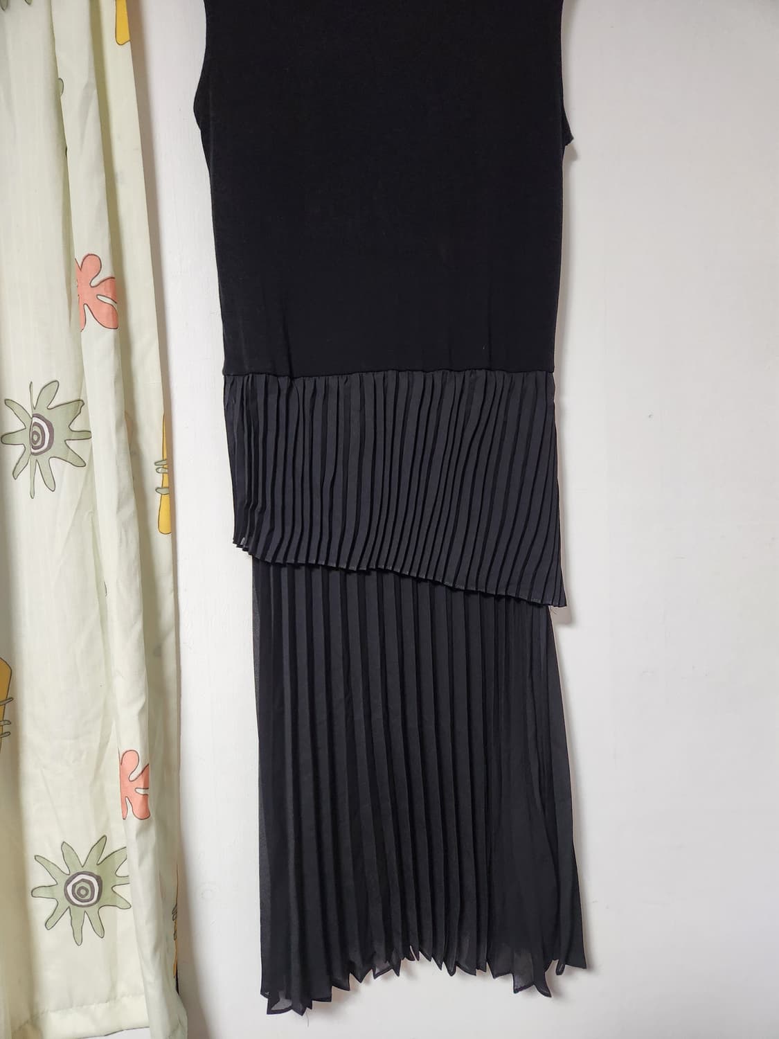 LE PITTA 블랙 플리츠 롱 원피스85-92-165 상품이미지5