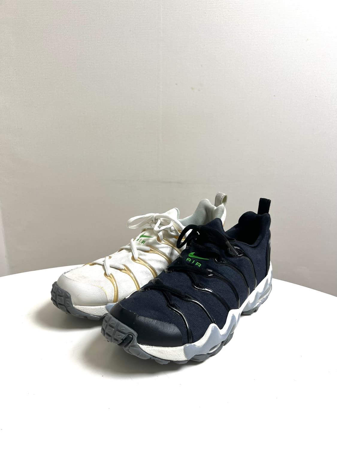 [265] 나이키 에어 줌 세이즈믹 모노톤컬렉션 올빽 올검 상품이미지1