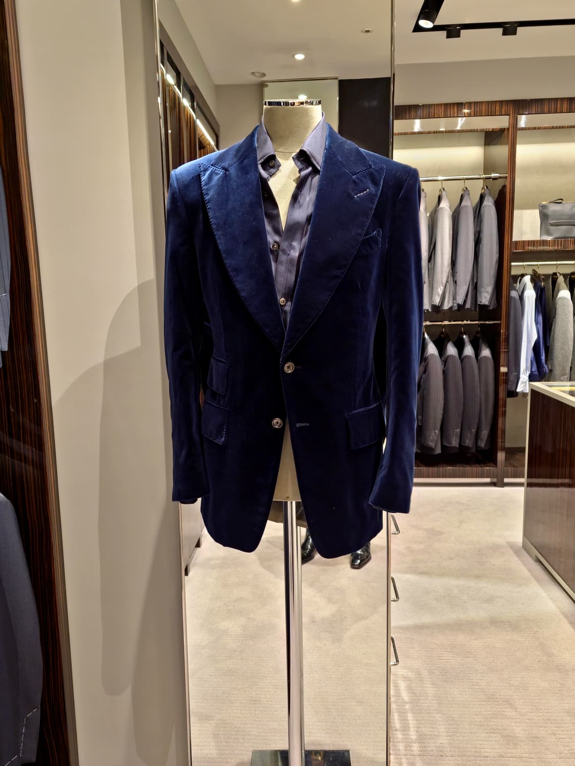 (새상품,강추👍)톰포드 아티쿠스 벨벳 블레이져 자켓 수트 상품이미지4