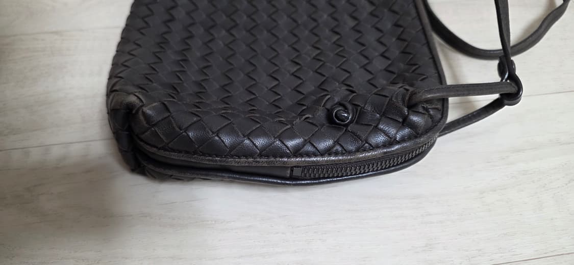 보테가베네타 크로스백 상품이미지6