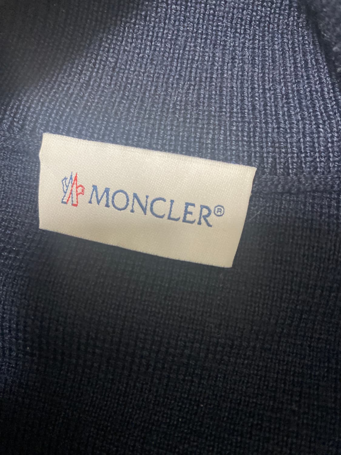 정품 새상품급 몽클레어 니트패딩 S 상품이미지3