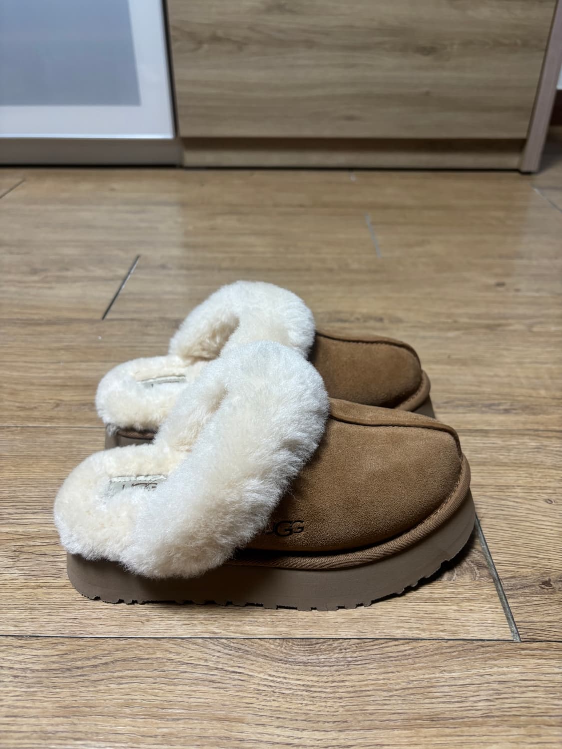 어그 디스케트 슬리퍼 체스트넛 상품이미지1