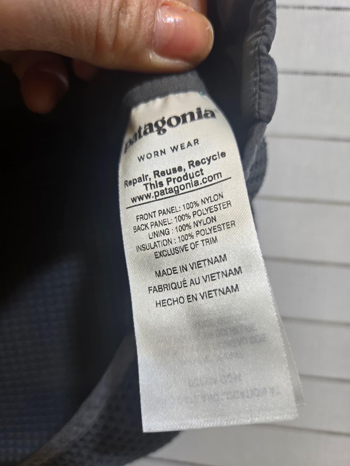 파타고니아 (정품)경량 패딩 조끼 그레이 상품이미지7