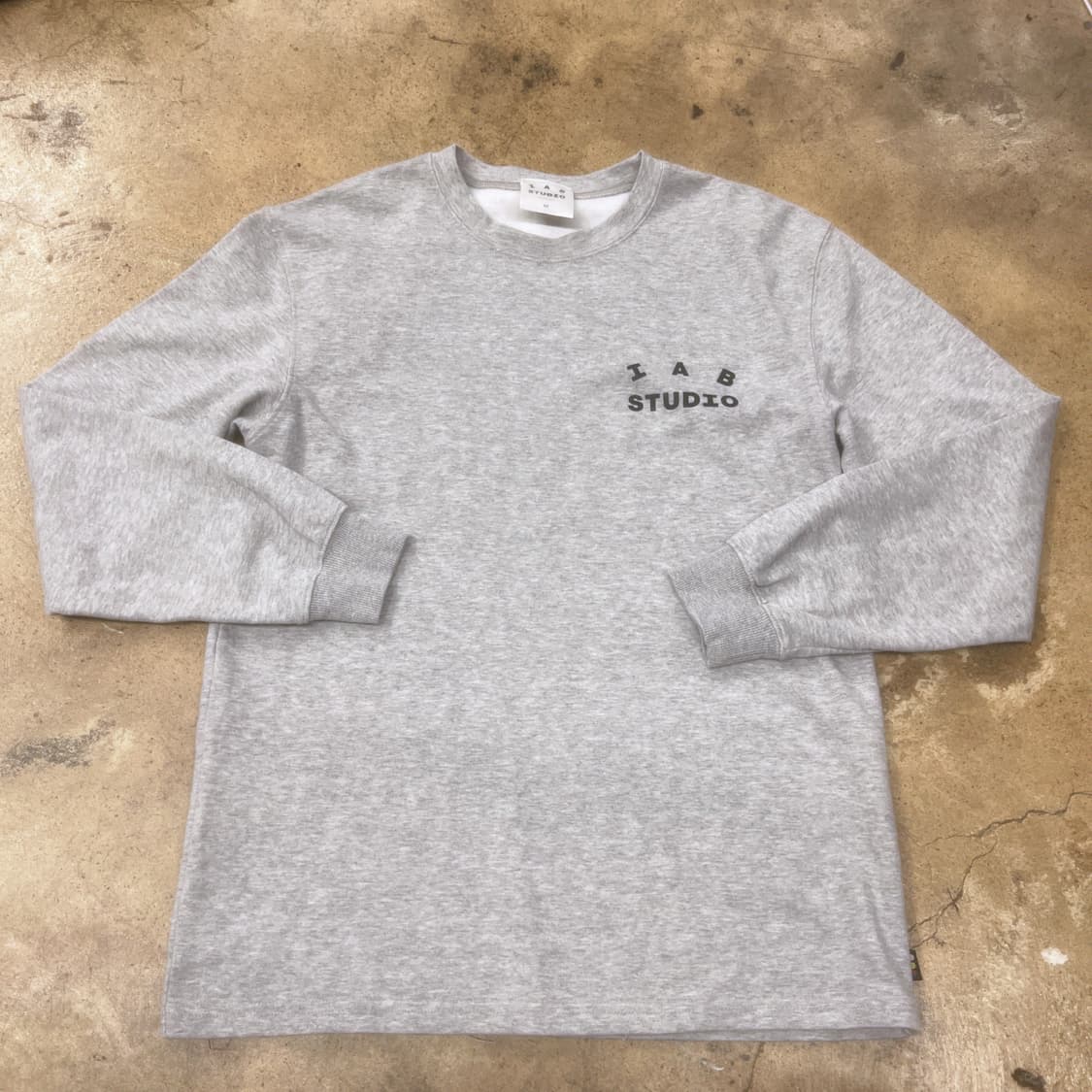 아이앱 스튜디오 그레이 롱슬리브  상품이미지2