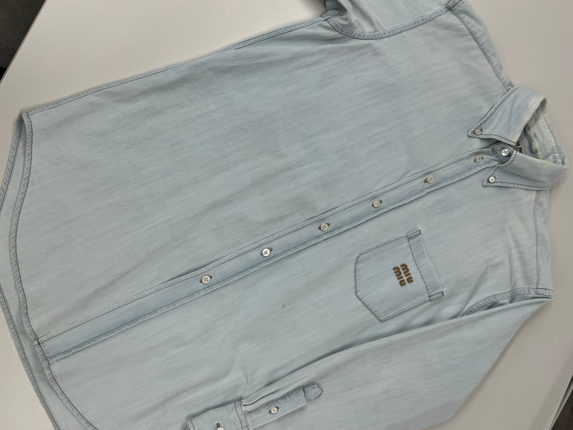 미우미우 샴브레이 데님 셔츠 상품이미지2