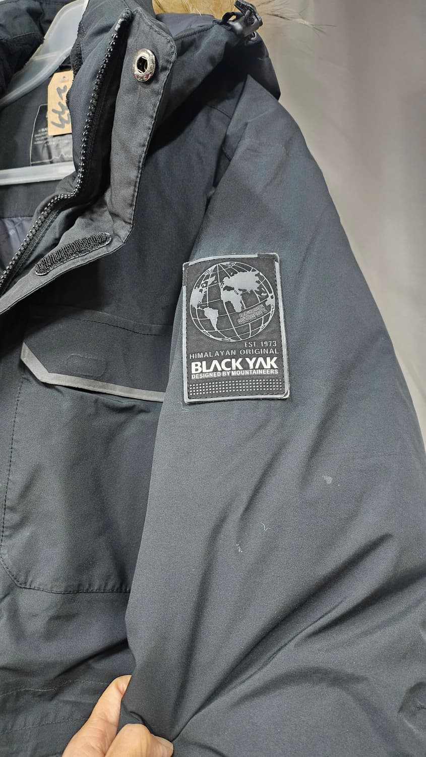 블랙야크 블랙 점퍼  상품이미지6