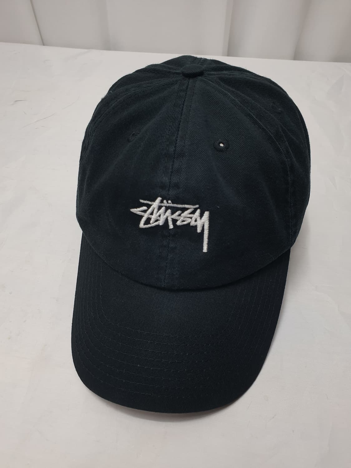 스투시 로고 볼캡 블랙 상품이미지1