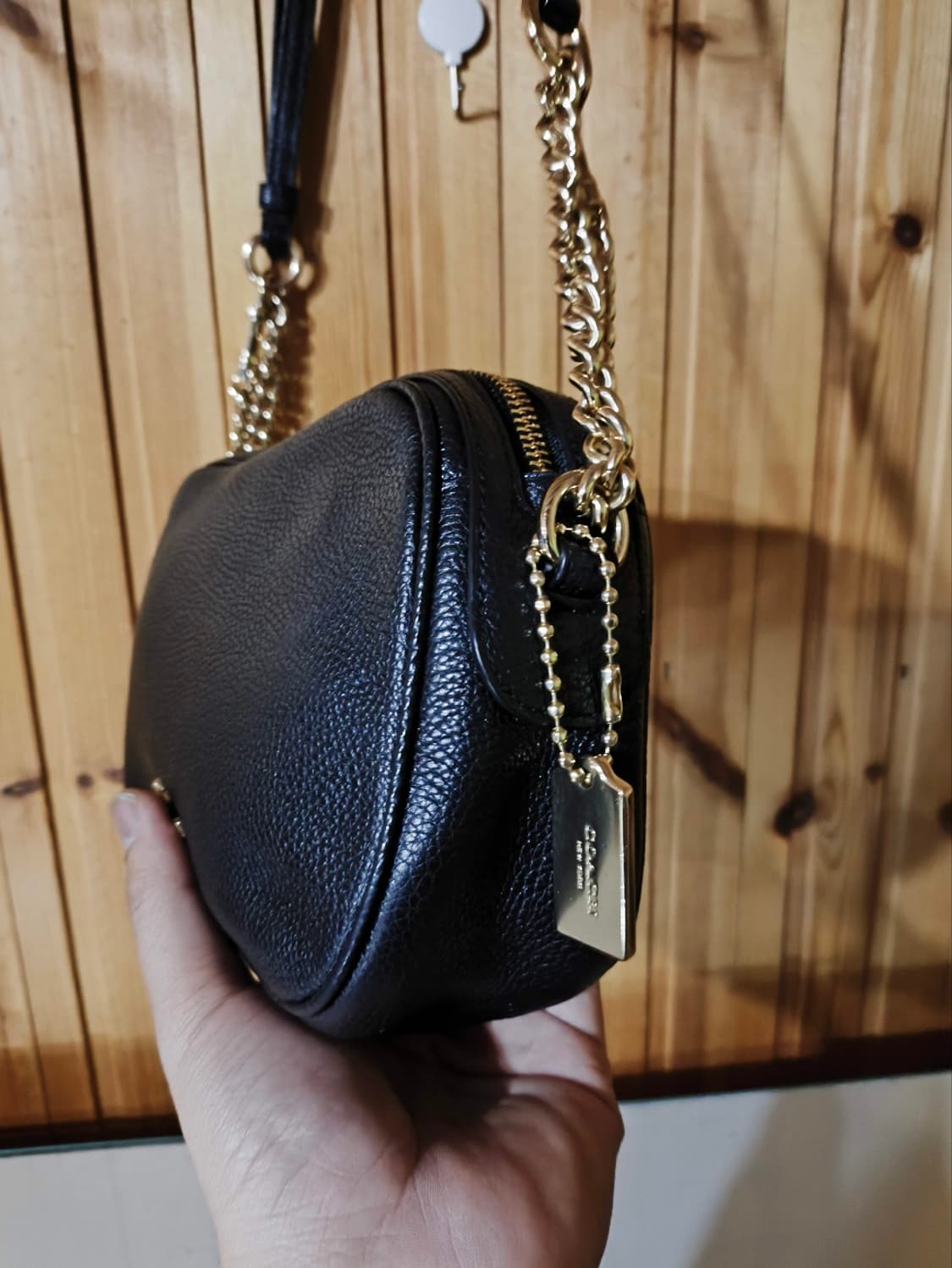 코치 카메라백 미니크로스백 상품이미지3